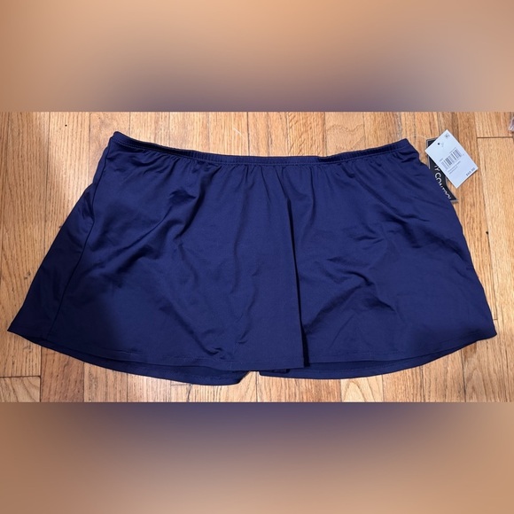 24th & Ocean Solid Skirted Hipster Bikini Swimsuit Bottom in Midnight - Picture 4 of 6